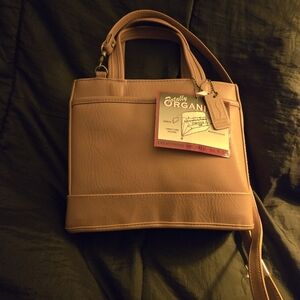 Tan Leather Shoulder Bag with Structured Design